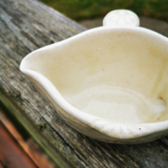 Vintage Pottery Double Spout Gravy Boat - Picture 9 of 16